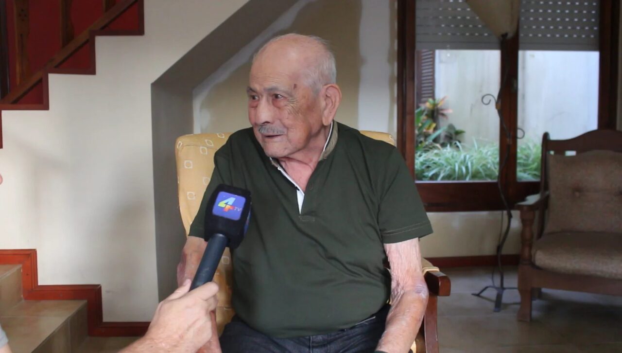 LOS 100 AÑOS DE “DON ARROYO”: EL CARNICERO MÁS VETERANO DE LAS ROSAS