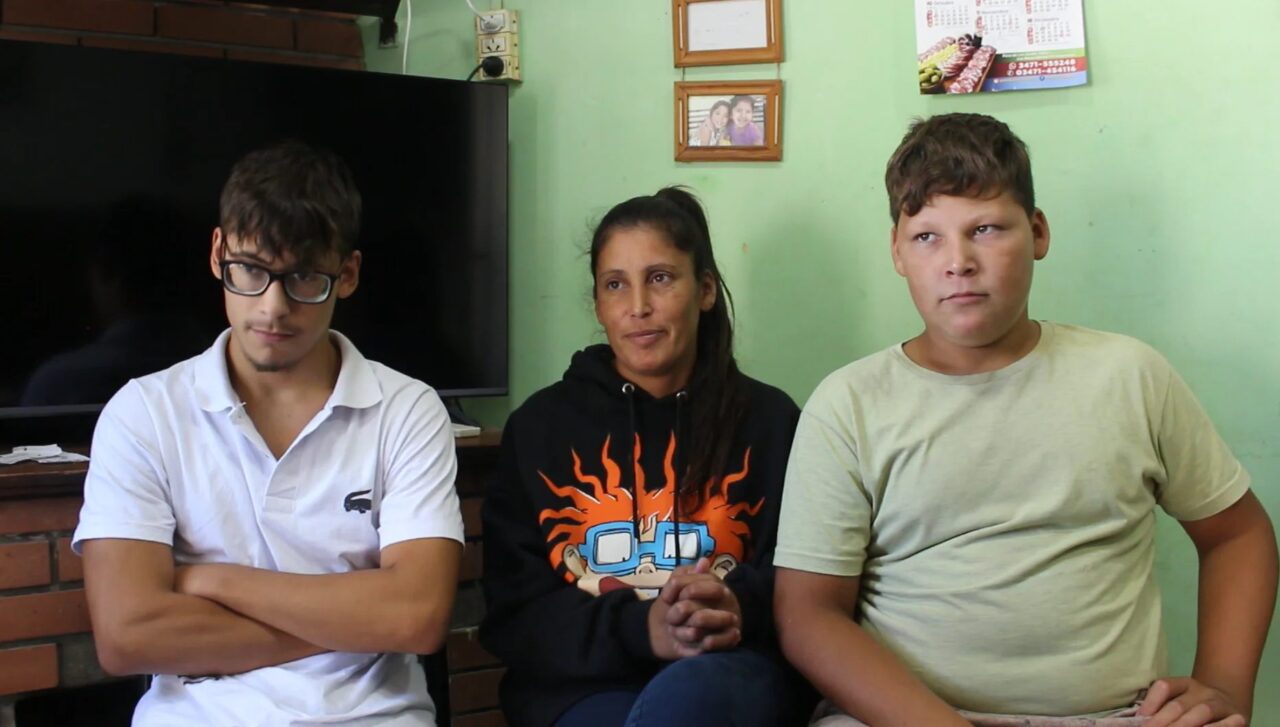 CAMPAÑA SOLIDARIA PARA OPERAR A DOS HERMANOS DE LAS ROSAS