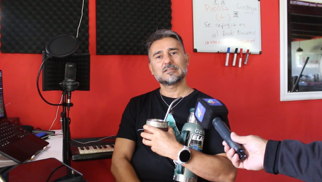 MIRKO LEONCINI APUESTA A SU CARRERA SOLISTA CON NUEVAS CANCIONES