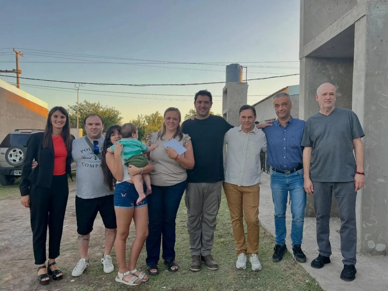CAÑADA DE GÓMEZ: EL MUNICIPIO COMPLETÓ LA ENTREGA DE LAS 24 VIVIENDAS