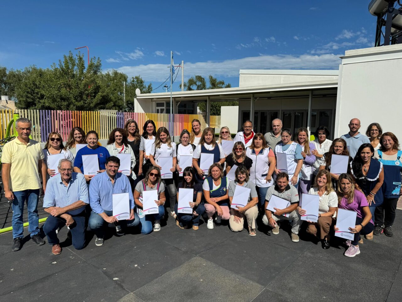 EL MUNICIPIO FIRMÓ UN ACUERDO PARA GARANTIZAR EL SERVICIO DE ÁREA PROTEGIDA EN LAS ESCUELAS DE LA CIUDAD