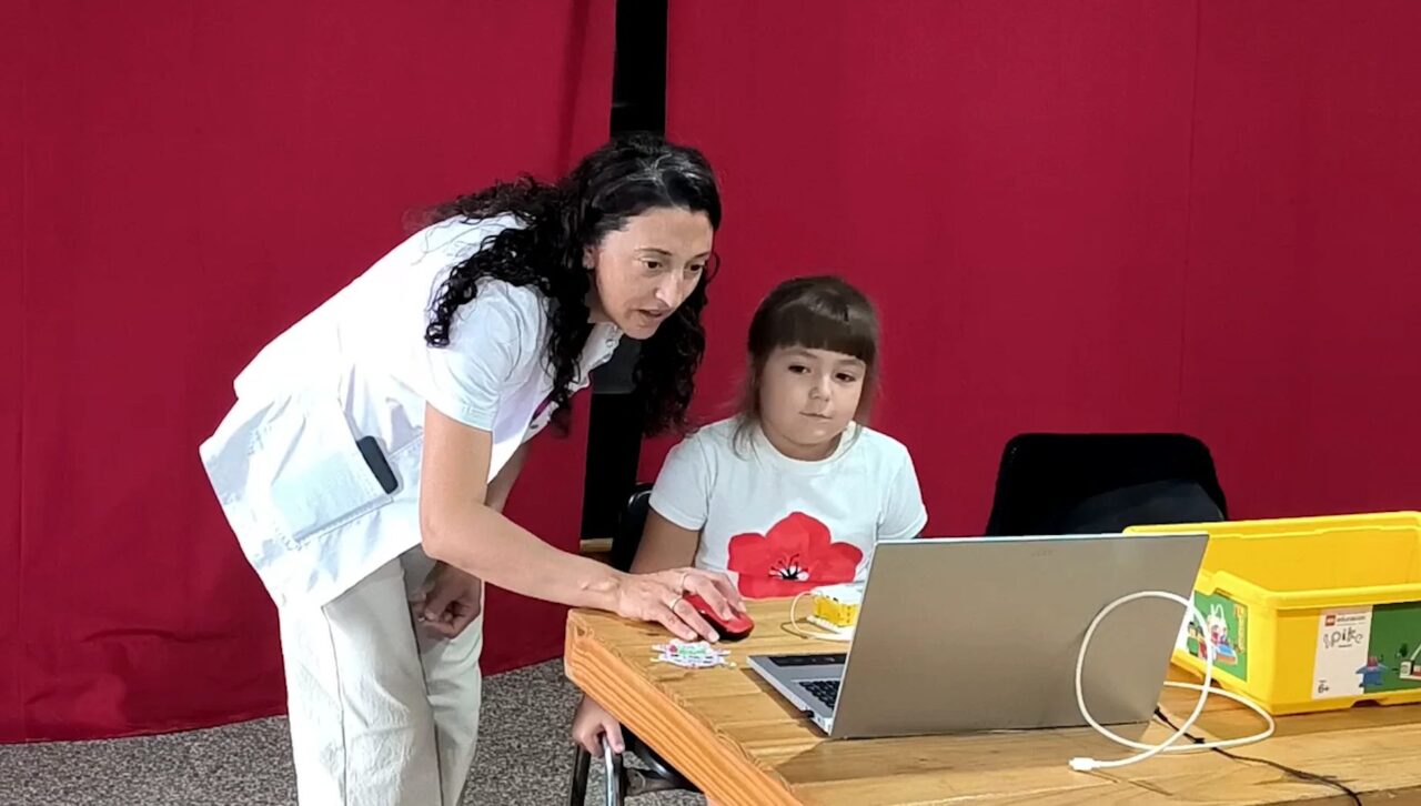 CARCARAÑÁ: TALLER DE ROBÓTICA PARA NIÑOS EN LA BIBLIOTECA PIZZURNO