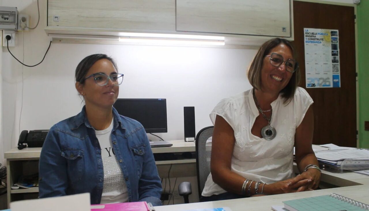 LA ESCUELA 217 DE LAS ROSAS PROHÍBE EL INGRESO DE CELULARES