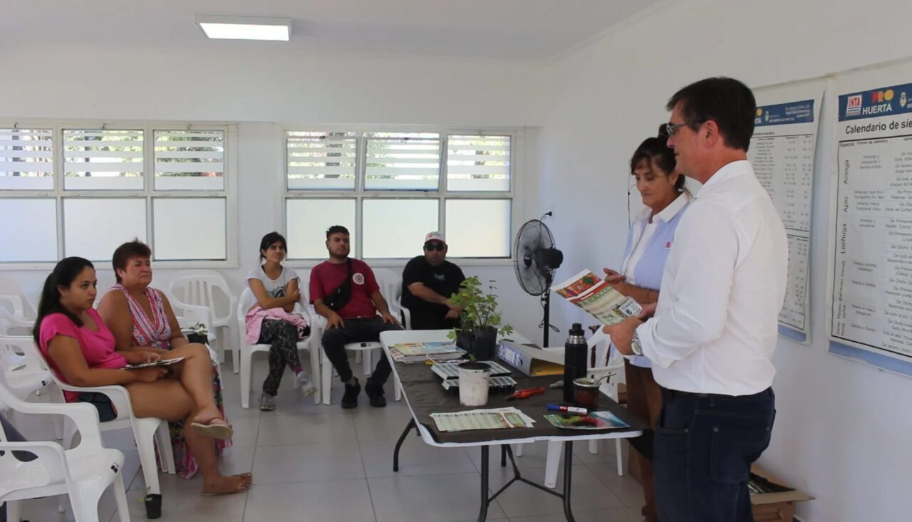 LAS ROSAS LANZÓ EL PROGRAMA MUNICIPAL “MI HUERTA”