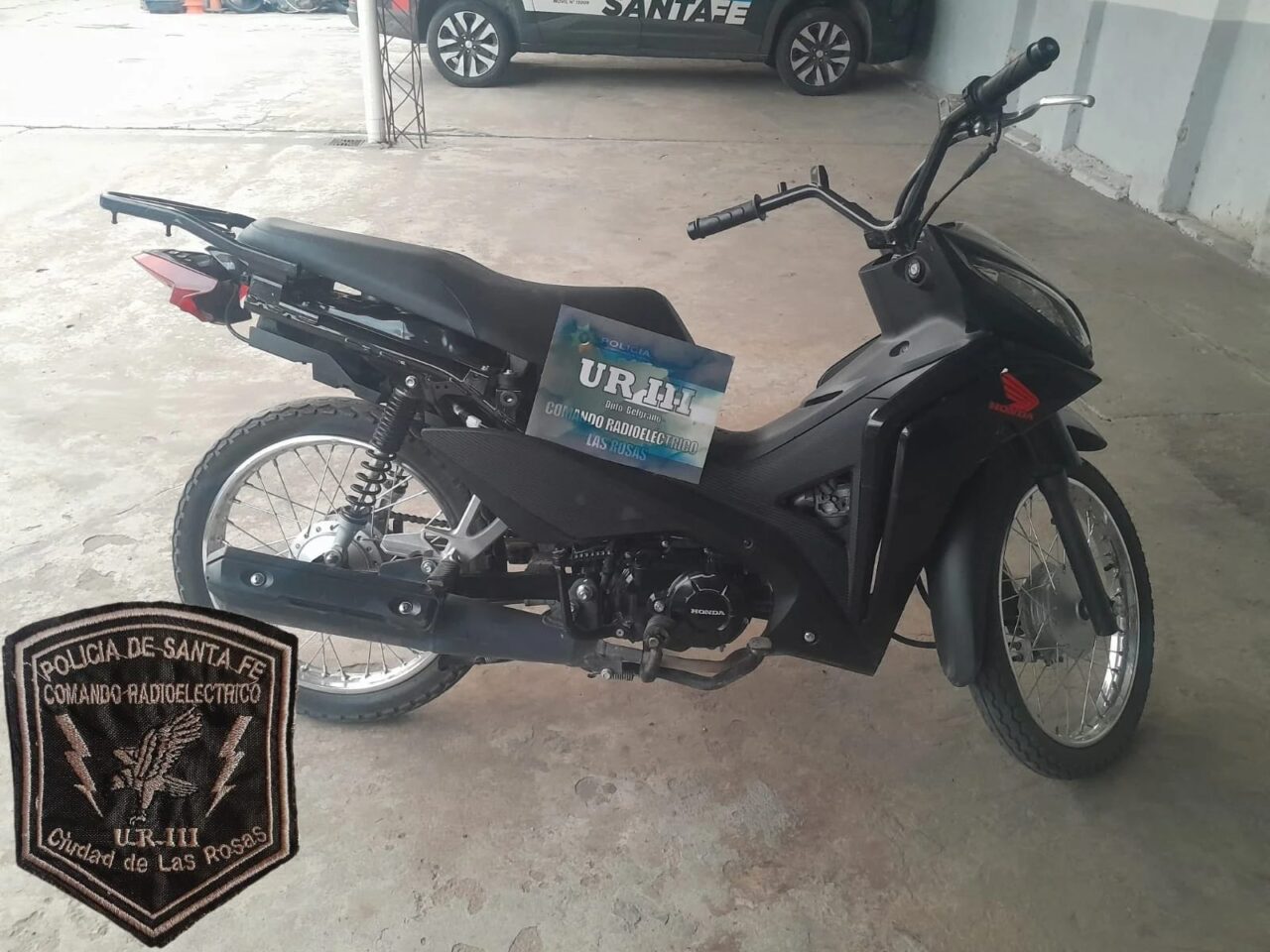RECUPERAN MOTOCICLETA ROBADA Y TRASLADAN A UN MENOR EN LAS ROSAS