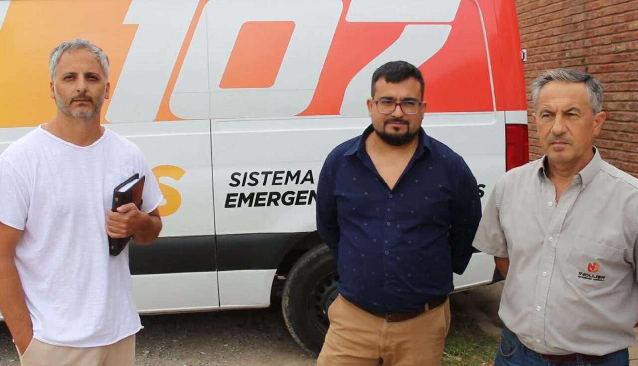 EL MINISTERIO DE SALUD ENVIÓ UNA AMBULANCIA AL SAMCO DE LAS ROSAS