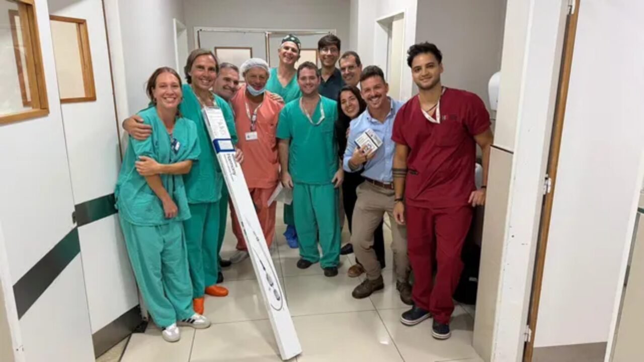 MÉDICO DE LAS ROSAS PARTICIPÓ DEL PRIMER IMPLANTE DEL PAÍS DE VÁLVULA PULMONAR AUTOEXPANDIBLE
