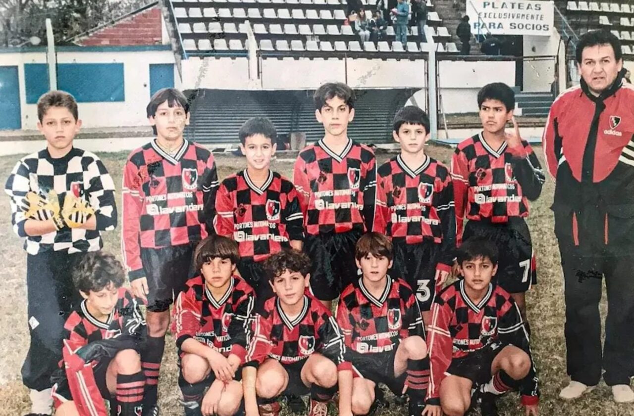 CUANDO LIONEL MESSI JUGÓ EN EL TRÉBOL
