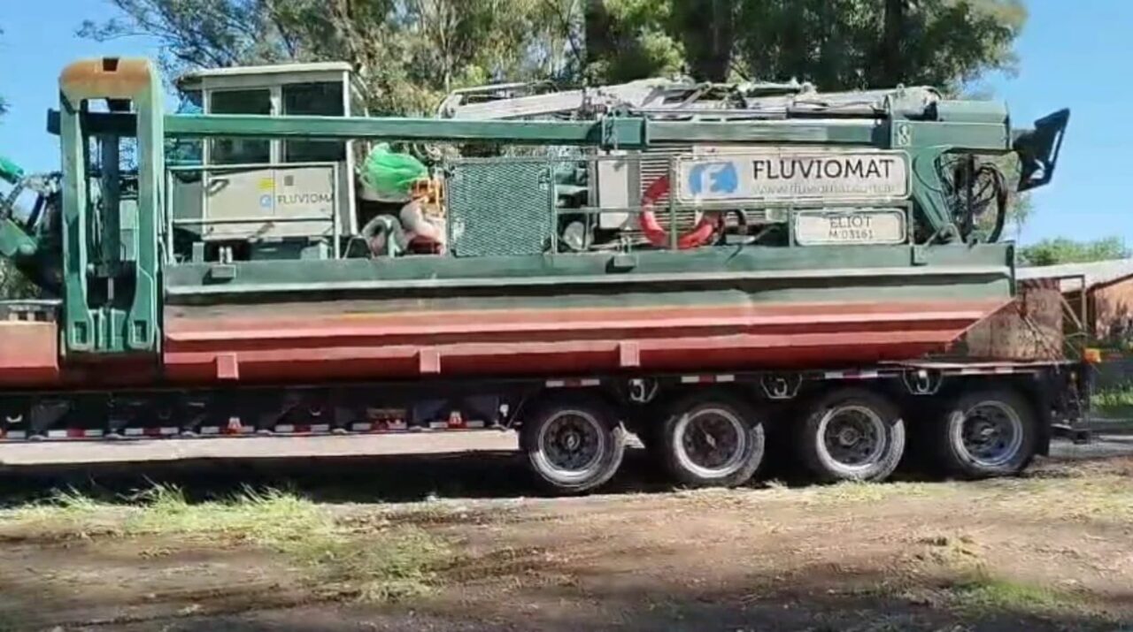 VIALIDAD NACIONAL INICIA LA LIMPIEZA DEL PUENTE DE LA EX RN 9 SOBRE EL RÍO CARCARAÑÁ