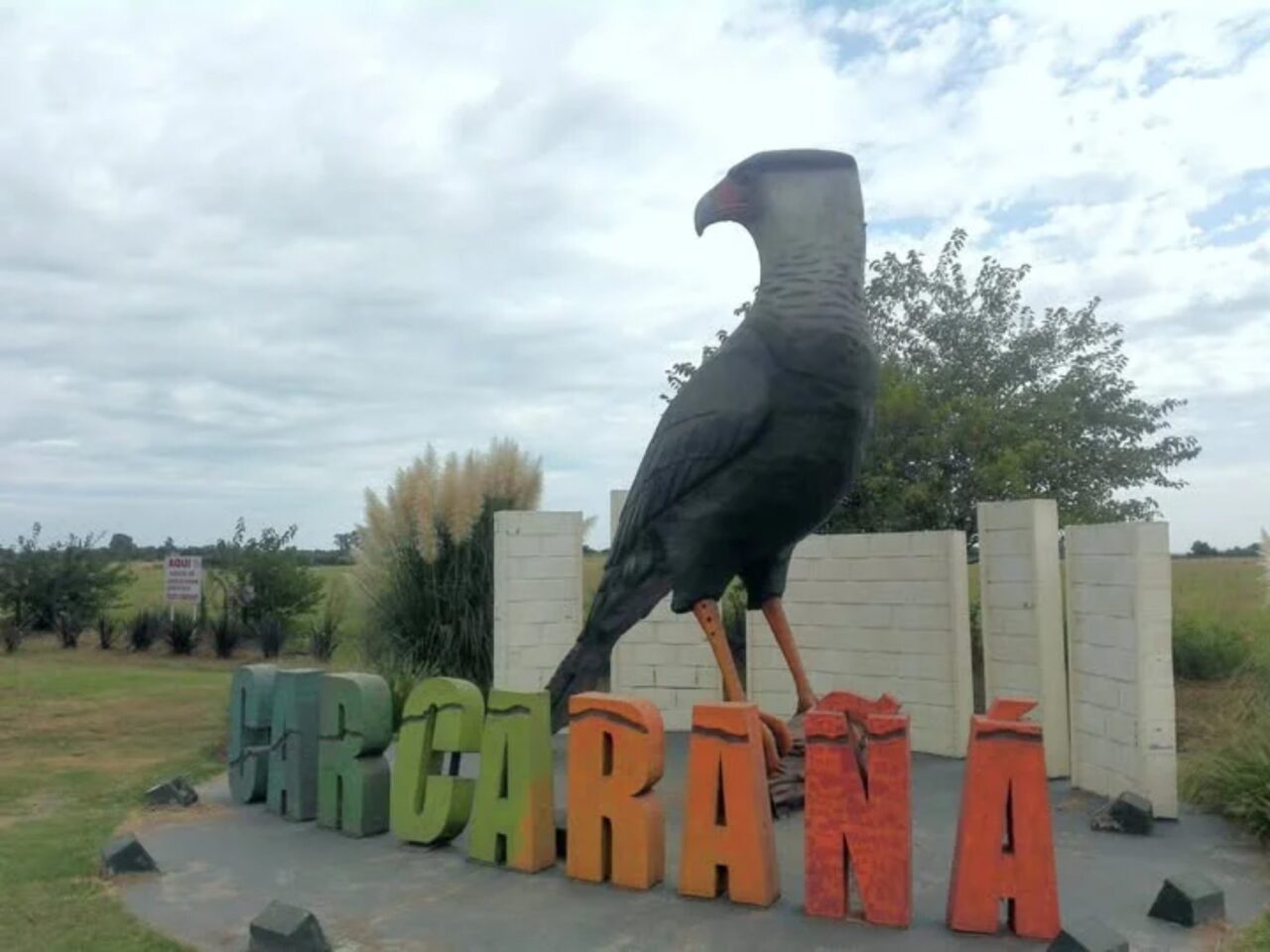 CARCARAÑÁ RESTAURARÁ EL EMBLEMÁTICO CARANCHO DE SU INGRESO A LA CIUDAD
