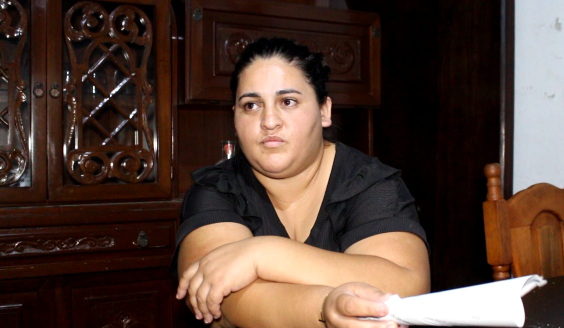 LAS ROSAS: INGRESARON A UNA VIVIENDA Y ROBARON UN CELULAR