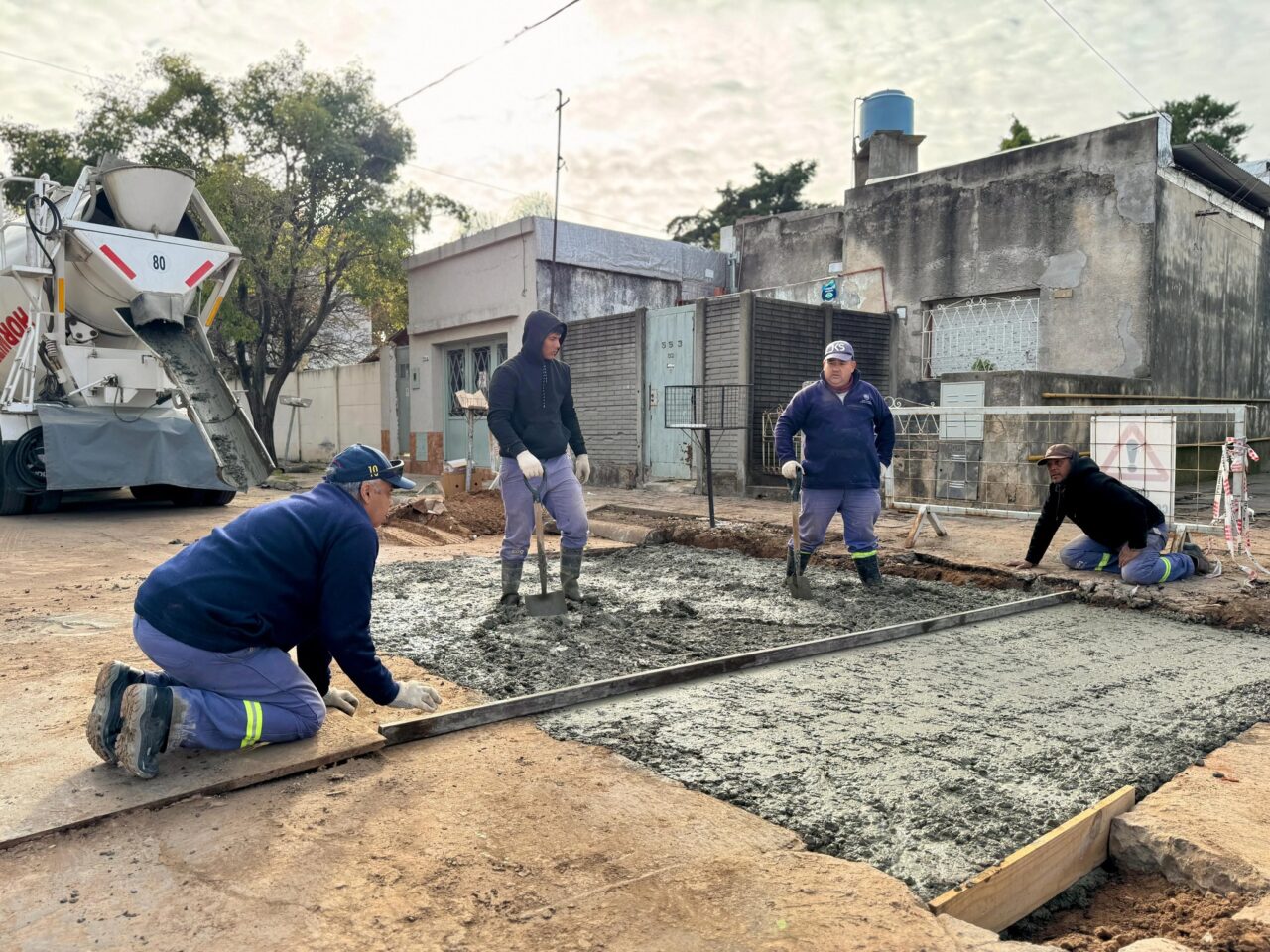 CAÑADA DE GOMEZ: EL MUNICIPIO AVANZA CON OBRAS DE PAVIMENTO Y TRABAJOS DE CONSERVACIÓN VIAL EN DISTINTOS SECTORES DE LA CIUDAD