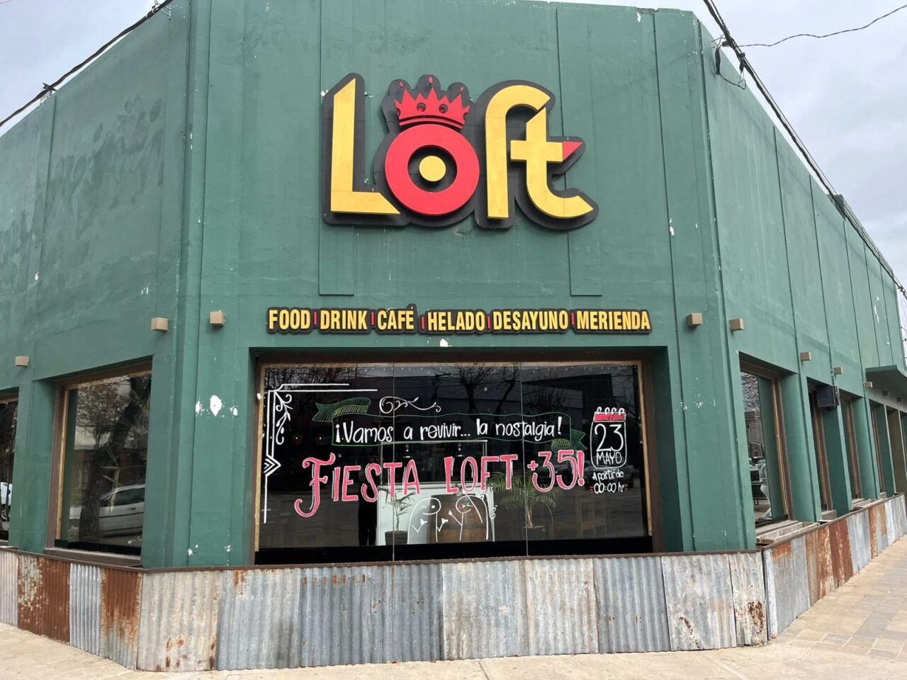 FIESTA +35 ESTE SÁBADO EN LOFT LAS ROSAS: MÚSICA, TRAGOS Y DIVERSIÓN