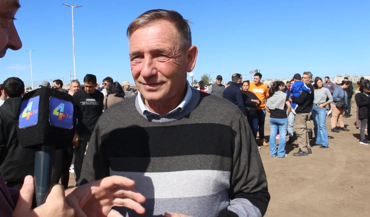TU LOTE PROPIO II: 243 FAMILIAS COMIENZAN A CONSTRUIR SU FUTURO EN LAS PAREJAS