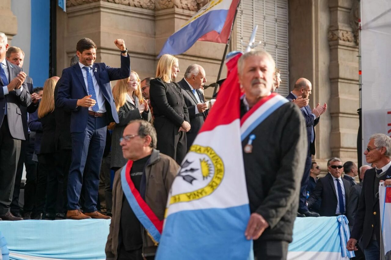 PULLARO: “LA REVOLUCIÓN DE MAYO NOS ENSEÑÓ QUE LAS TRANSFORMACIONES VERDADERAS REQUIEREN VALENTÍA, DIÁLOGO Y SENTIMIENTO COLECTIVO”