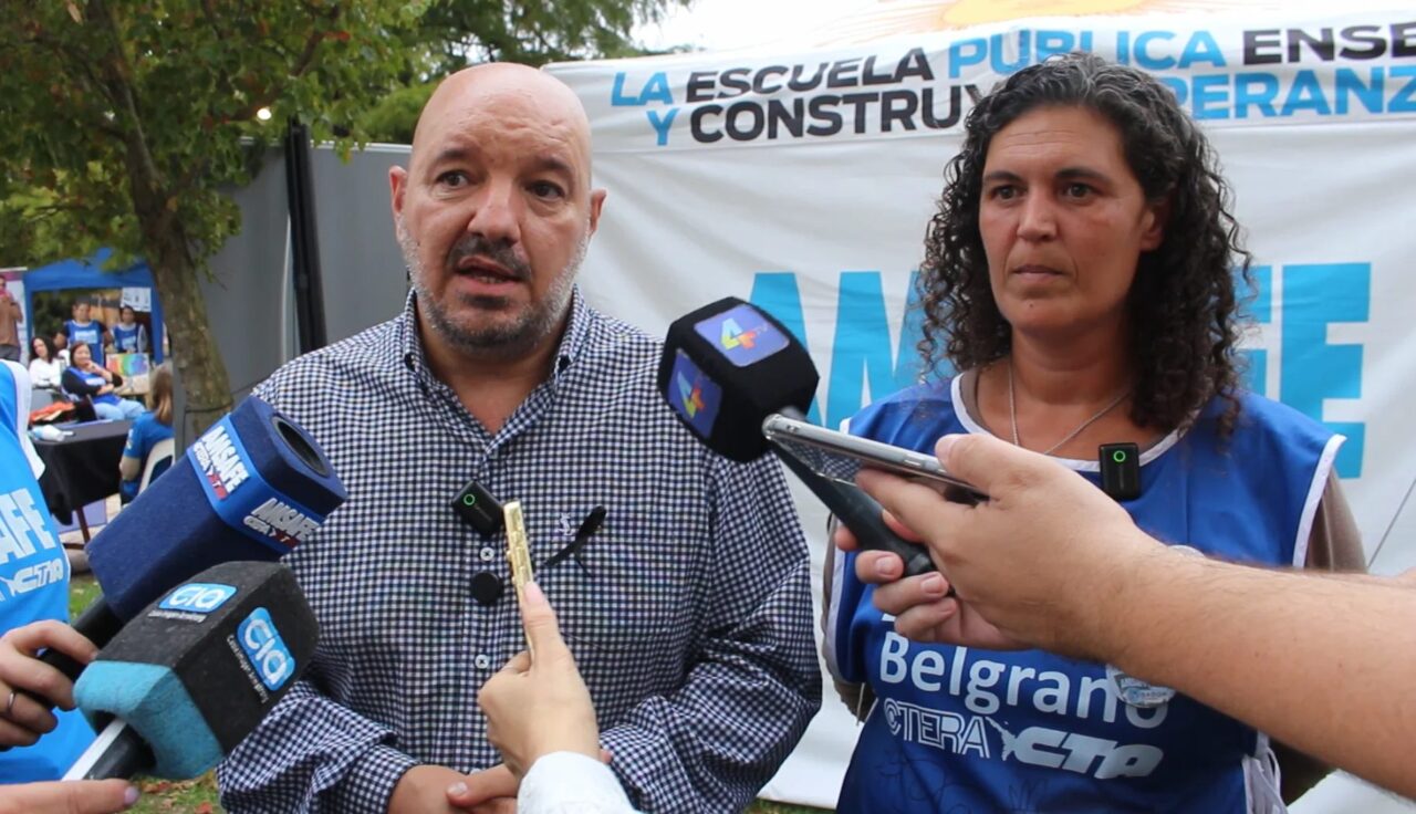 AMSAFE LLEVÓ LA “CARPA BLANCA” A ARMSTRONG CON FUERTES CRÍTICAS AL GOBIERNO PROVINCIAL
