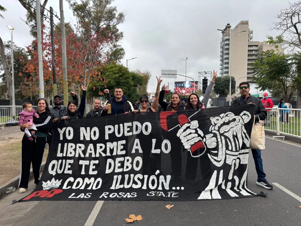 PRESENCIA ROSENSE EN LA ÚLTIMA MISA RICOTERA: MÁS DE UN MILLÓN DE PERSONAS DESPIDIERON AL INDIO SOLARI