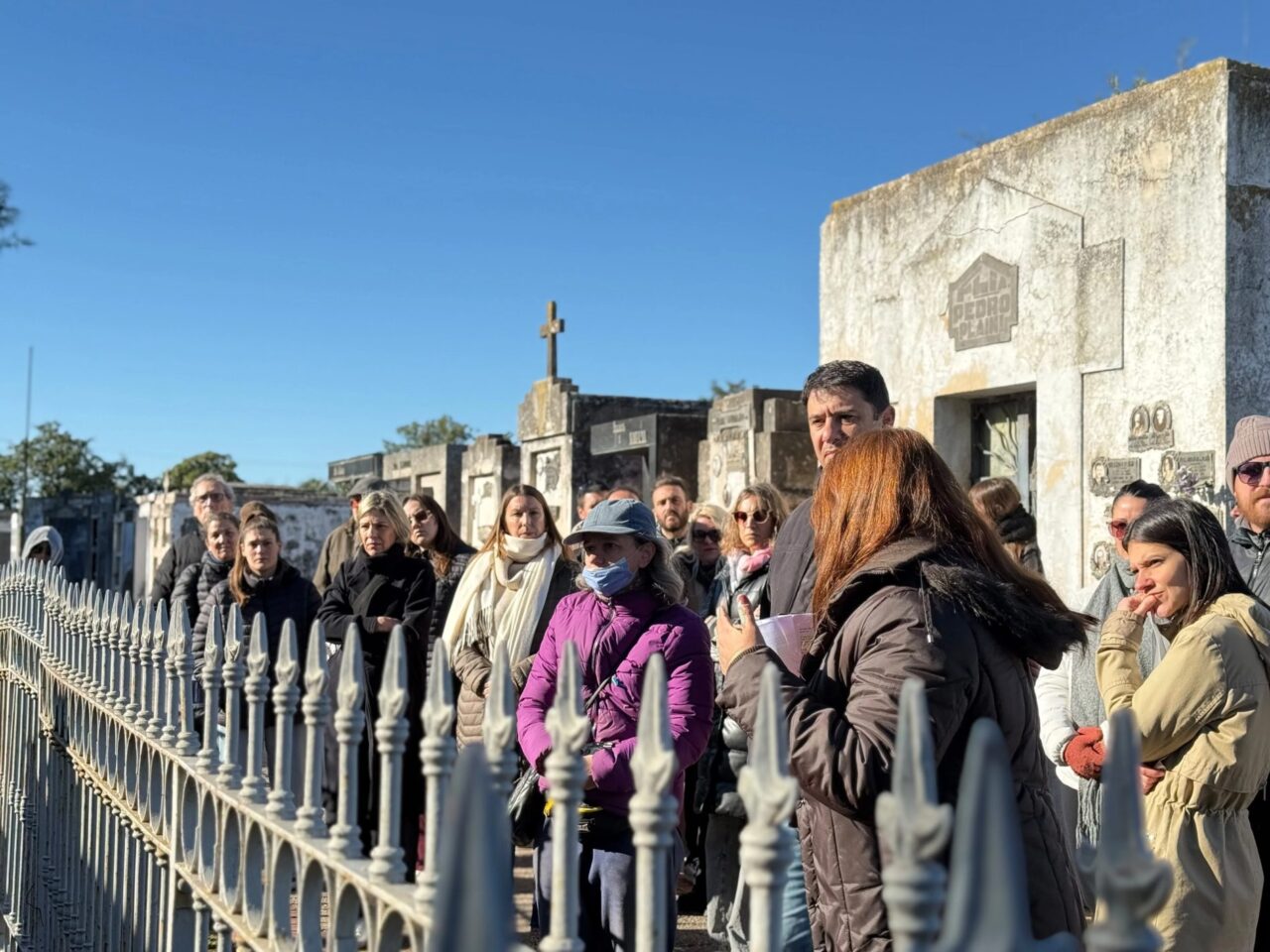 EL CEMENTERIO MUNICIPAL DE CAÑADA DE GÓMEZ ABRIÓ SU RECORRIDO HISTÓRICO GUIADO
