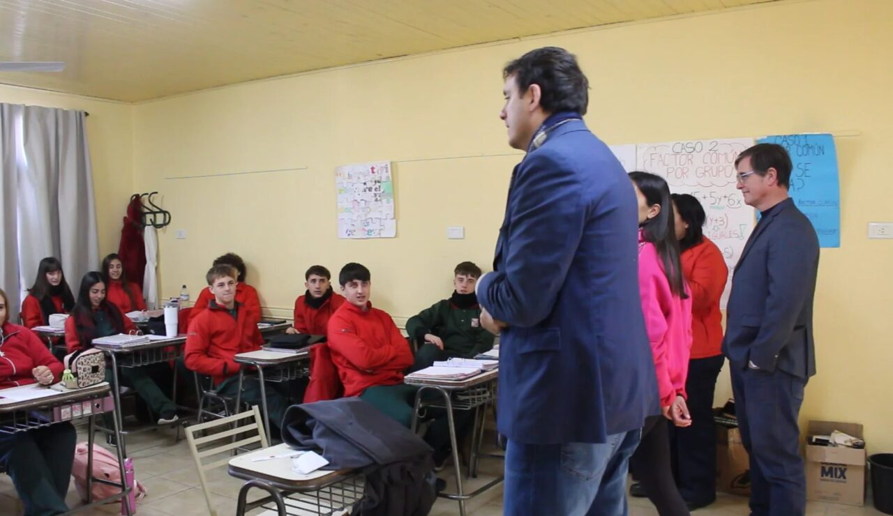 LAS ROSAS FORTALECE LA EDUCACIÓN VIAL CON CHARLAS EN ESCUELAS DE LA CIUDAD
