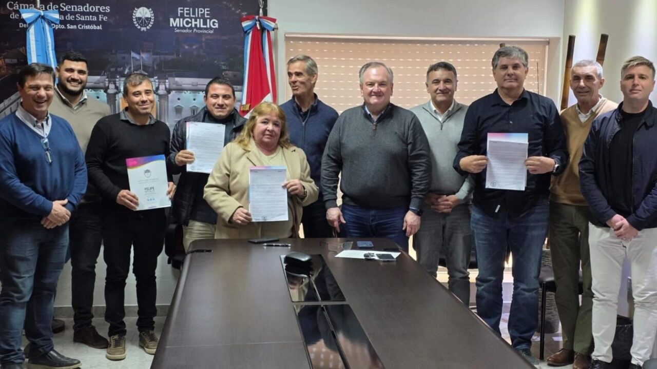 FIRMA DE CONVENIOS PARA LA EJECUCIÓN DE OBRAS VIALES POR MÁS DE $850 MILLONES EN EL DPTO. SAN CRISTÓBAL