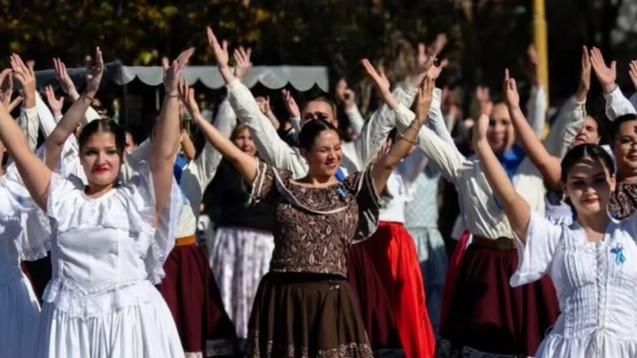 FIN DE SEMANA DEL DÍA DE LA INDEPENDENCIA: MÁS DE 300 MIL PERSONAS Y $ 16.200 MILLONES REAFIRMAN A SANTA FE COMO DESTINO TURÍSTICO