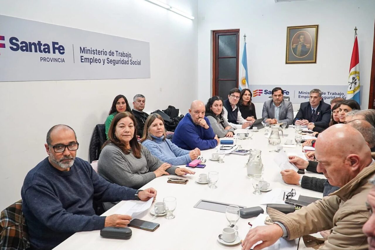 PARITARIA DOCENTE: EL GOBIERNO PRESENTÓ SU PROPUESTA Y AMSAFE LA PONDRÁ A CONSIDERACIÓN DE LAS Y LOS DOCENTES