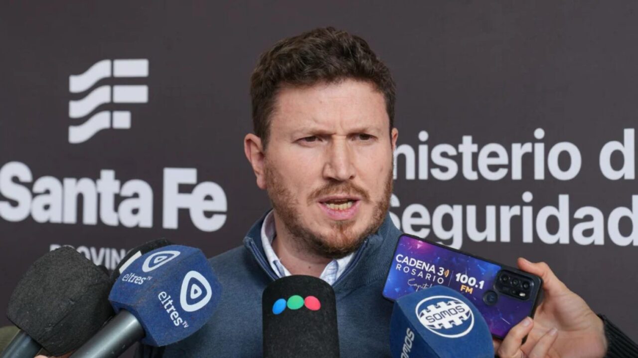 ANGELINI: “VAMOS A PONER TRAS LAS REJAS A TODAS LAS PERSONAS QUE PARTICIPARON DEL ASESINATO DEL POLICÍA EN CARCARAÑÁ”