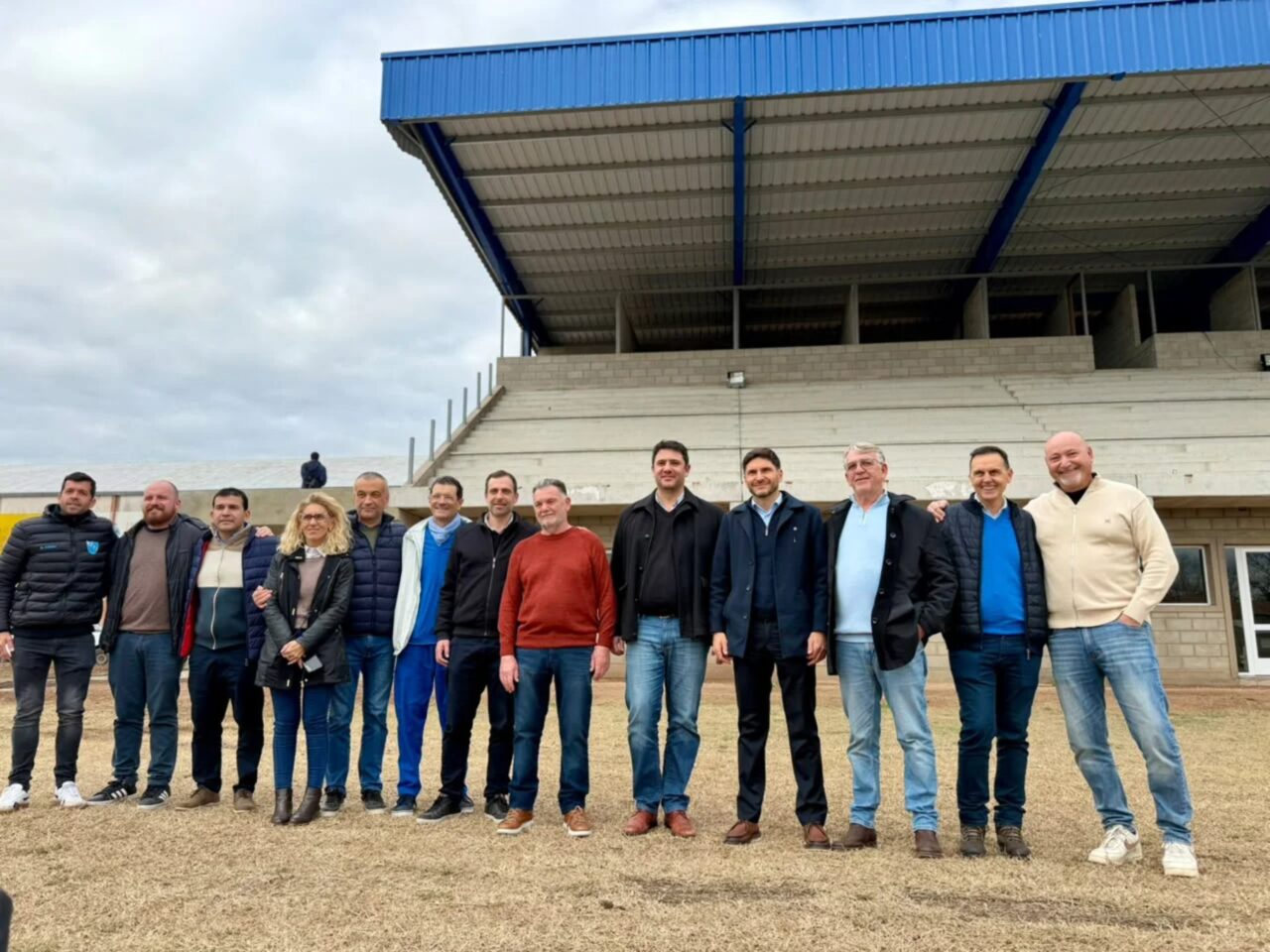 EL INTENDENTE CHALE RECIBIÓ AL GOBERNADOR PARA RECORRER OBRAS EN SPORT CLUB CAÑADENSE